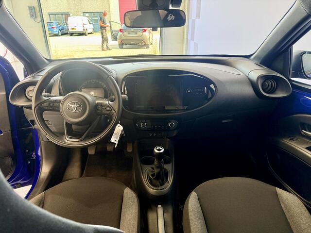 Toyota AYGO X 1.0 VVT-i MT Carplay / Camera / Adaptive Cruise
