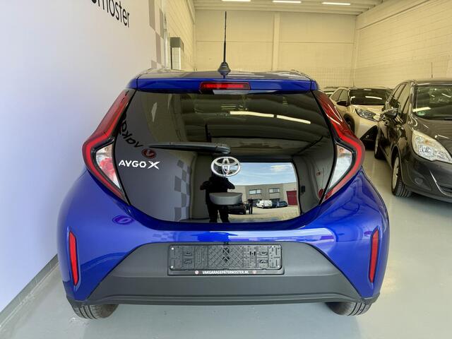 Toyota AYGO X 1.0 VVT-i MT Carplay / Camera / Adaptive Cruise