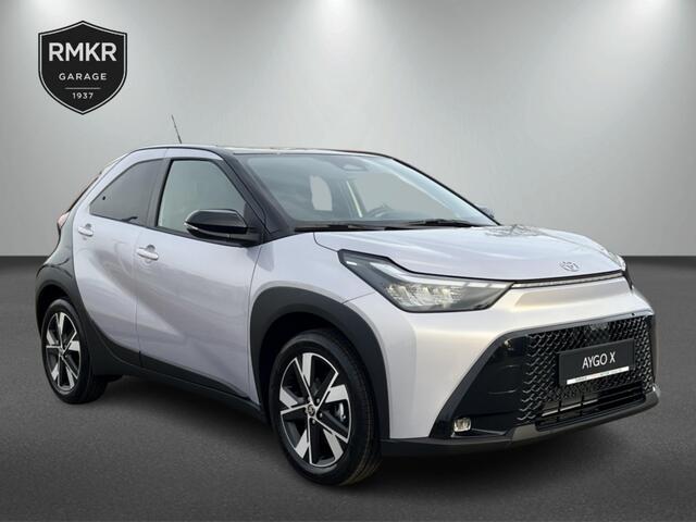 Toyota AYGO X Hybrid 115 Black Edition | Stoelverwarming | Park. Sensoren | AC
