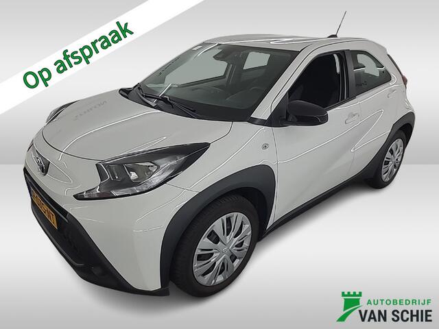 Toyota AYGO X 1.0 VVT-i MT Play 1e-Eig. & Keurig-Onderh. BOVAG-Garantie. NL-Auto.