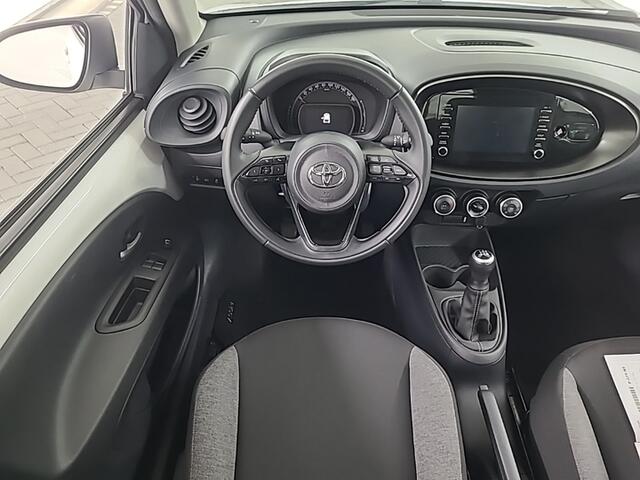 Toyota AYGO X 1.0 VVT-i MT Play 1e-Eig. & Keurig-Onderh. BOVAG-Garantie. NL-Auto.
