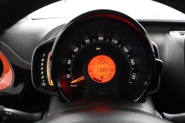 Toyota AYGO 1.0 VVT-i x-cite | Cabrio | Apple Carplay/Android Auto | Airco | Lichtmetalen Velgen |