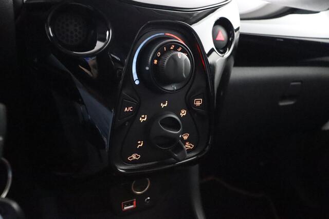 Toyota AYGO 1.0 VVT-i x-cite | Cabrio | Apple Carplay/Android Auto | Airco | Lichtmetalen Velgen |