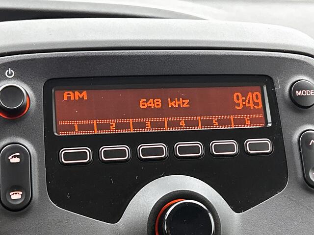 Toyota AYGO 1.0 VVT-i x-fun | Dealer onderhouden | Airco | Bluetooth | elektrische ramen voor | Speed limiter |