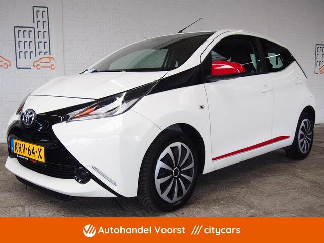 Toyota AYGO 1.0 VVT-i x-play (APK:Nieuw) Incl.Garantie