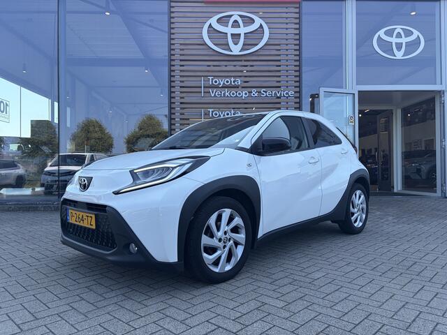 Toyota AYGO X 1.0 VVT-i MT first Handgeschakeld 72pk | Dealer onderhouden | Achteruitrijcamera | Apple Carplay/Android Auto |