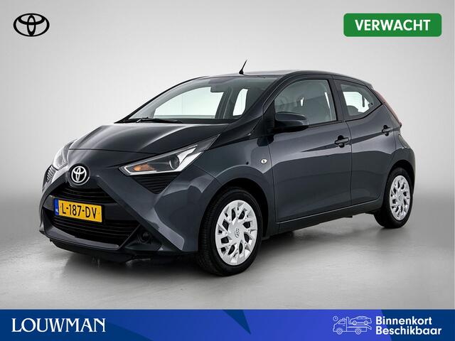 Toyota AYGO 1.0 VVT-i x-play | Dealer onderhouden | Apple CarPlay/Android Auto | Airco | Achteruitrijcamera | Fietsendrager beugel | leseman