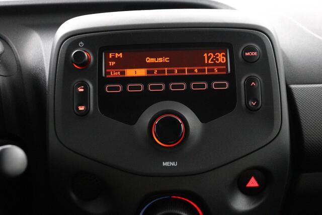 Toyota AYGO 1.0 VVT-i x-fun | Airco | Bluetooth telefonie en muziek streaming |