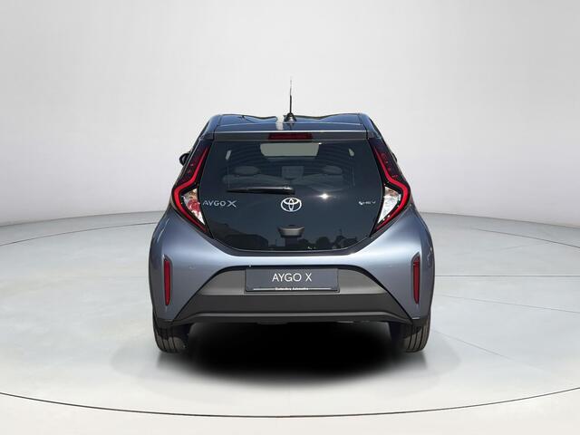 Toyota AYGO X Hybrid 115 play GO
