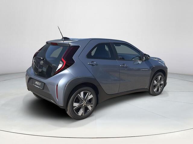 Toyota AYGO X Hybrid 115 play GO