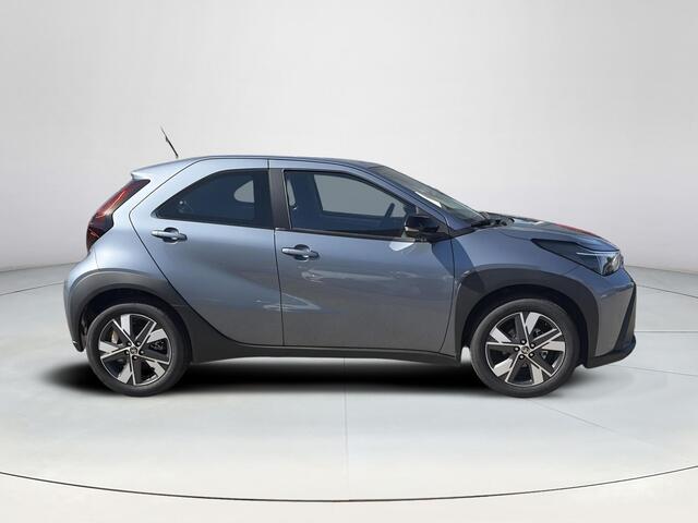 Toyota AYGO X Hybrid 115 play GO