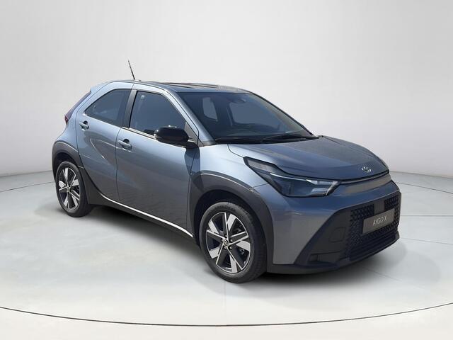 Toyota AYGO X Hybrid 115 play GO