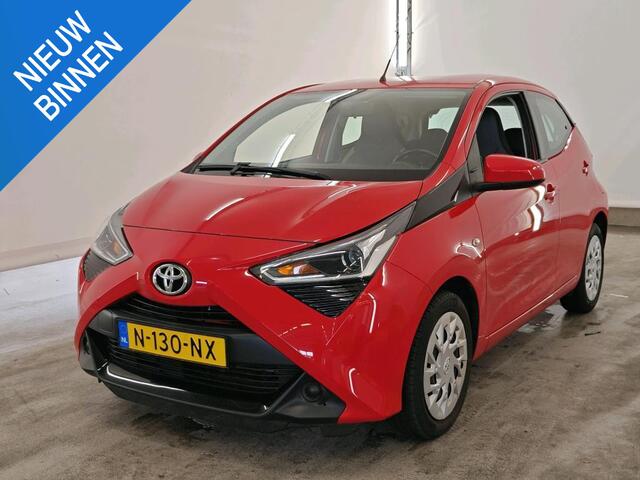 Toyota AYGO 1.0 VVT-I X-PLAY I APPLE CARPLAY I ANDROID AUTO I P-CAMERA I 5-DEURS I UNIEKE KM-STAND