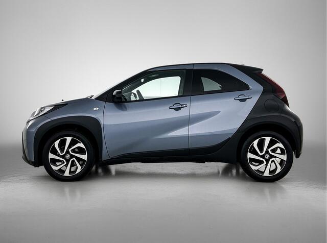 Toyota AYGO X 1.0 VVT-i S-CVT Pulse + | BTW Voertuig | Parkeersensoren voor+achter | Keyless Entry/Start | Climate Control | Cruise Control Adaptive | achteruitrijcamera | Apple CarPlay/Android Auto |