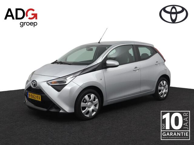 Toyota AYGO 1.0 VVT-i x-play | Groot scherm multimedia | Airco | Parkeercamera |