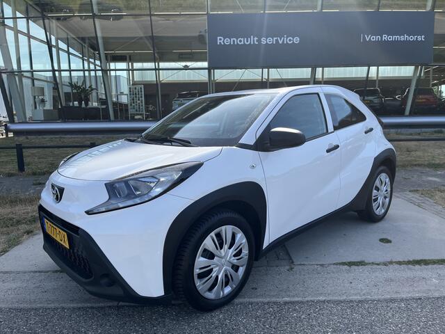 Toyota AYGO X 1.0 VVT-i MT / Airco /