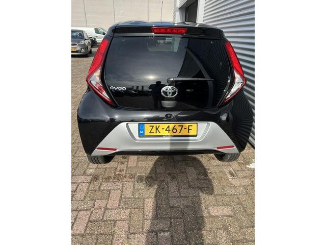 Toyota AYGO 1.0 VVT-i x-cite Lage KM-stand! 1e eigenaar, Dealer OH