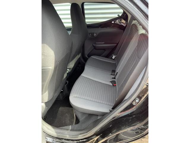 Toyota AYGO 1.0 VVT-i x-cite Lage KM-stand! 1e eigenaar, Dealer OH