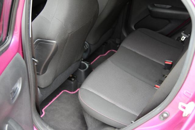 Toyota AYGO 1.0 VVT-i 73pk x-clusiv UNIEK! | NL-auto | Unieke kleur! | Luxe! | Airco | Cruise control | Multimedia | Elek. ramen | Metallic lak |