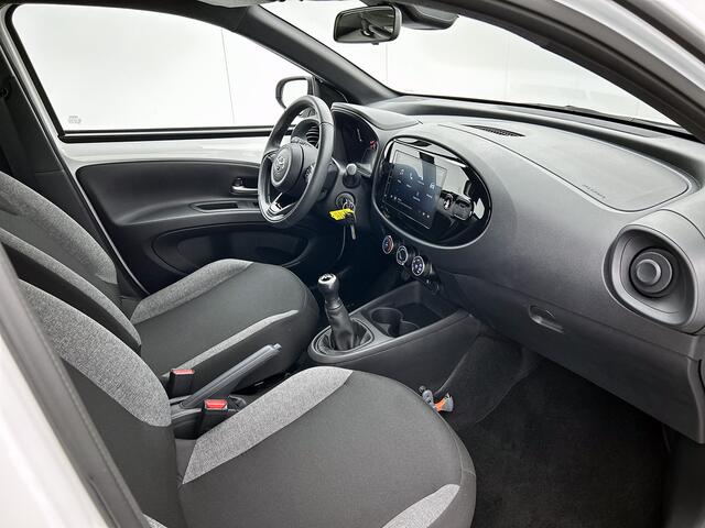 Toyota AYGO X 1.0 VVT-i MT Play | Apple CarPlay / Android Auto (Navigatie) | Camera | Airco |