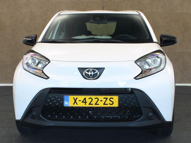 Toyota AYGO X 1.0 VVT-i MT Play - ORIGINEEL NEDERLANDSE AUTO - AIRCO - ADAPTIEVE CRUISE CONTROL - ACHTERUITRIJCAMERA - BLUETOOTH - LICHTSENSOR - DAB RADIO - APPLE CARPLAY/ ANDROID AUTO