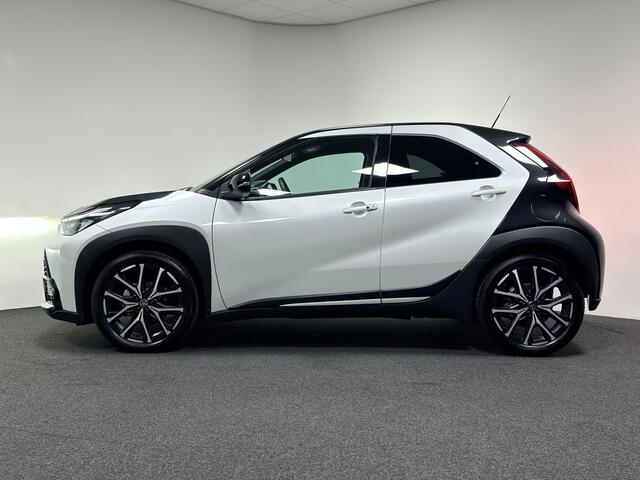 Toyota AYGO X Hybrid 115 GR Sport | NAVI | STOELVERWARMING | CAMERA | KEYLESS | ACC | JBL |