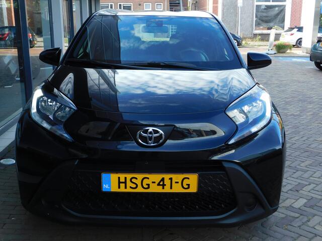 Toyota AYGO X 1.0 VVT-i MT Play