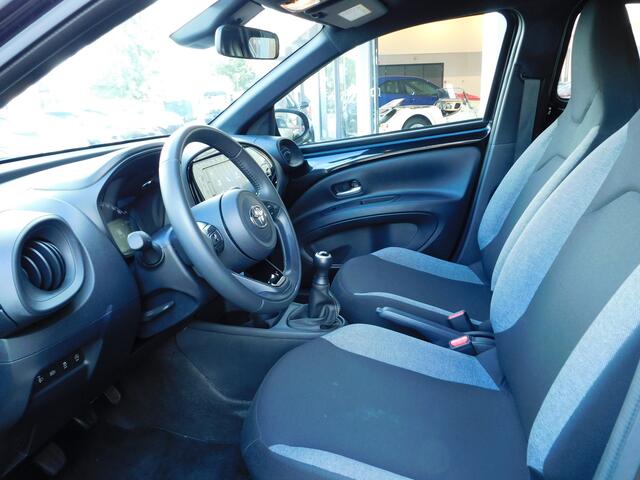 Toyota AYGO X 1.0 VVT-i MT Play