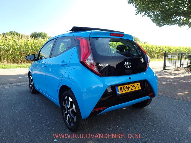 Toyota AYGO 1.0 VVT-i / CAMERA / CRUISE / OPEN VOUW DAK