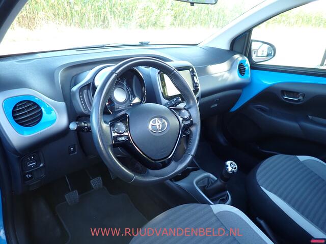 Toyota AYGO 1.0 VVT-i / CAMERA / CRUISE / OPEN VOUW DAK