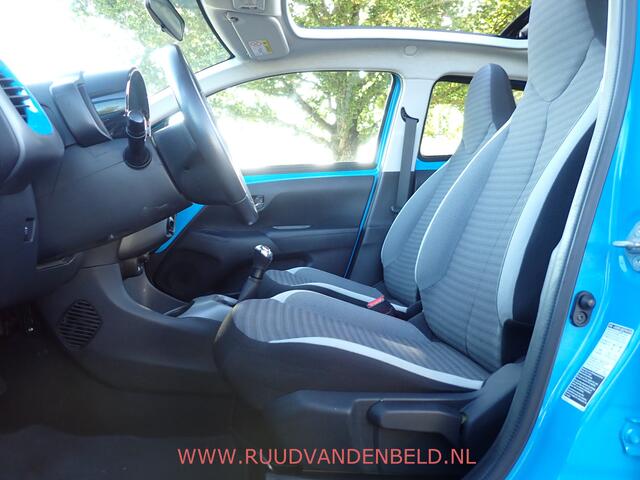Toyota AYGO 1.0 VVT-i / CAMERA / CRUISE / OPEN VOUW DAK