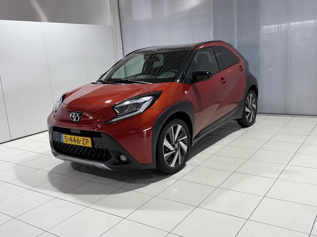 Toyota AYGO X 1.0 VVT-i MT Envy JBL Geluidsinstallatie, 2 Tone Lak, Draadloos opladen mobiele telefoon, Camera, Adaptieve Cruise Control, BTW Auto