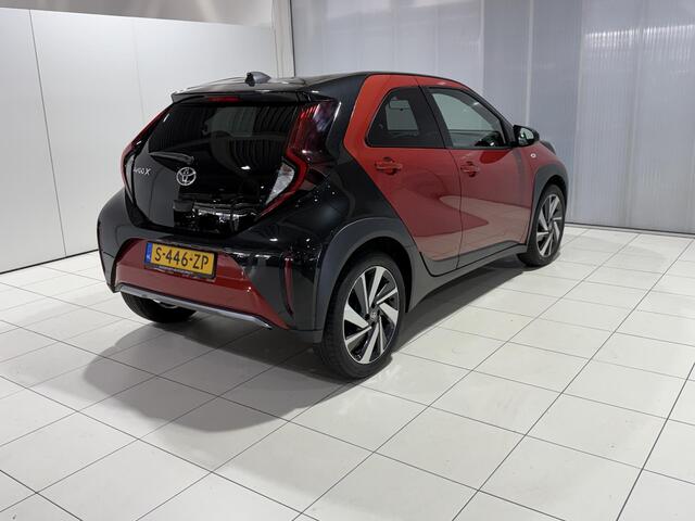 Toyota AYGO X 1.0 VVT-i MT Envy JBL Geluidsinstallatie, 2 Tone Lak, Draadloos opladen mobiele telefoon, Camera, Adaptieve Cruise Control, BTW Auto