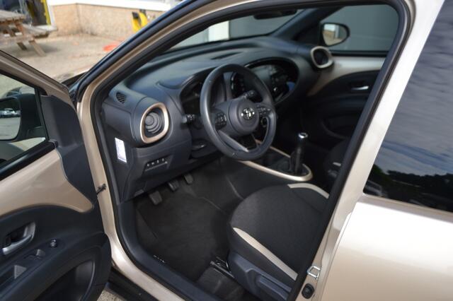 Toyota AYGO X 1.0 VVT-i MT Play