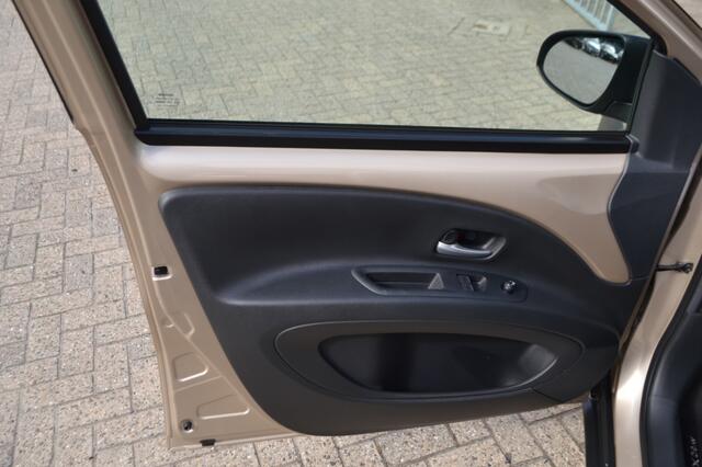 Toyota AYGO X 1.0 VVT-i MT Play
