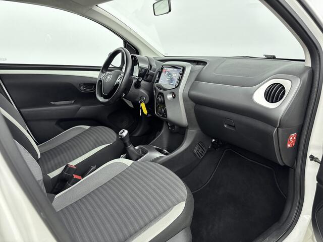 Toyota AYGO 1.0 VVT-i x-play limited | NL Auto | Achteruitrijcamera | Onderweg-naar-dealer