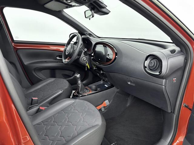 Toyota AYGO X 1.0 VVT-i MT Pulse | NL Auto | Navigatie |