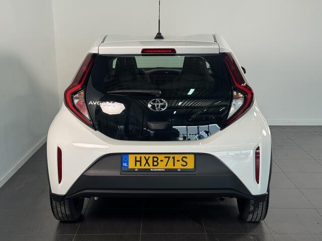 Toyota AYGO X 1.0 VVT-i MT Play Apple Carplay |