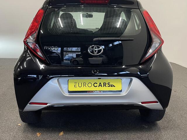 Toyota AYGO 1.0 VVT-i x-play Airco Navigatie Apple Carplay/Android Auto Camera Achter