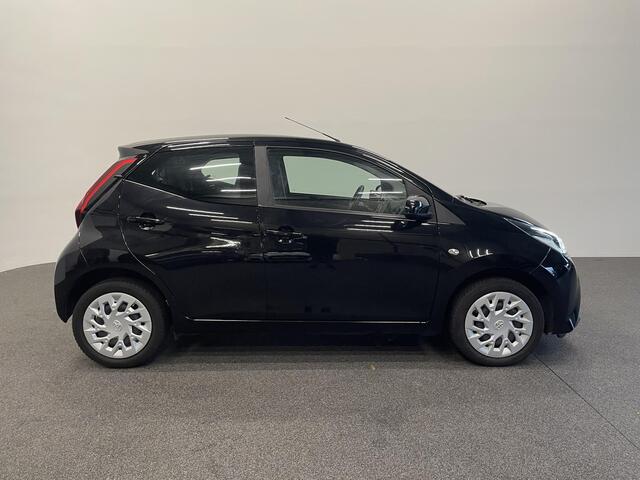 Toyota AYGO 1.0 VVT-i x-play Airco Navigatie Apple Carplay/Android Auto Camera Achter