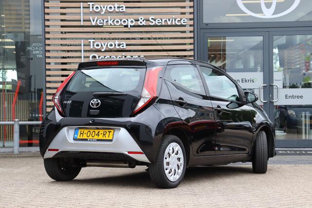 Toyota AYGO 1.0 VVT-i X-Play, Carplay, Camera