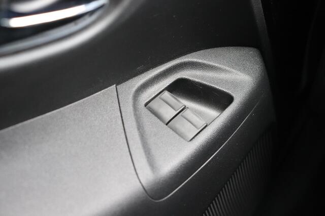 Toyota AYGO 1.0 VVT-i X-Play, Carplay, Camera