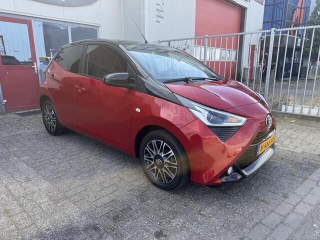Toyota AYGO 1.0 VVT-i x-cite