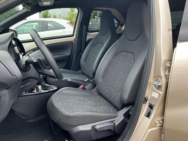 Toyota AYGO X 1.0 VVT-i S-CVT Envy | Rijklaar | Automaat | Schuifdak |