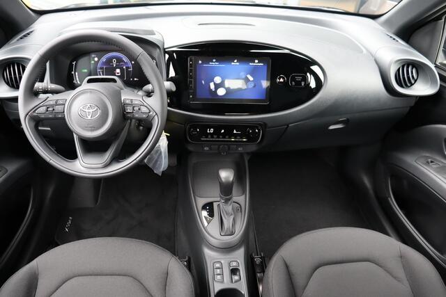 Toyota AYGO X Hybrid 115 play Go Pack, LM velgen Nieuw en snel leverbaar met €1.500 inruilvoordeel