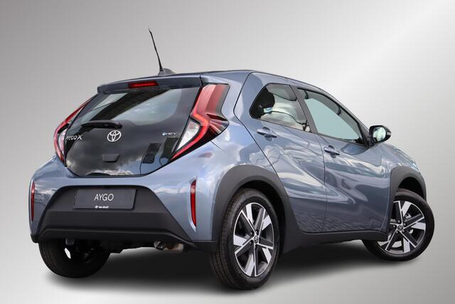Toyota AYGO X Hybrid 115 play Go Pack, LM velgen €1.500 inruil voordeel!