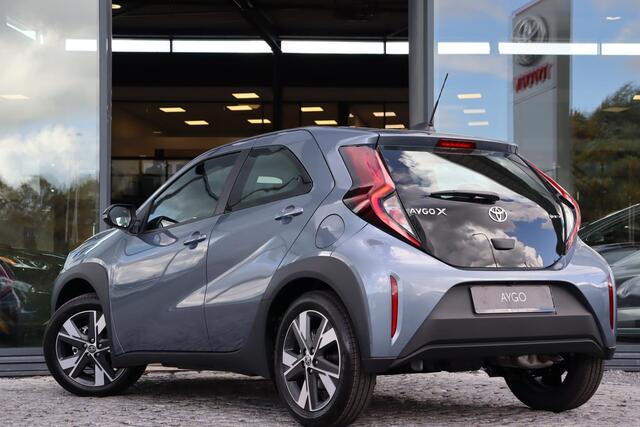 Toyota AYGO X Hybrid 115 play Go Pack, LM velgen €1.500 inruil voordeel!