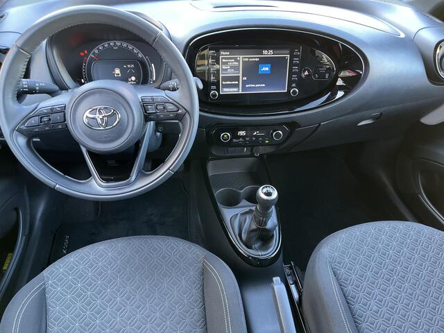 Toyota AYGO X 1.0 VVT-i MT Pulse | Carplay | Licht metalen velgen | Two-tone lak | Automatische airco |