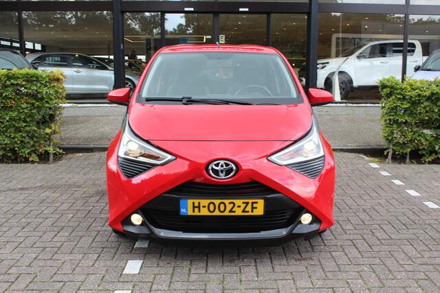 Toyota AYGO 1.0 VVT-i x-play | Rijklaar | Apple/Android | Airco | LMV | Bluetooth | Camera