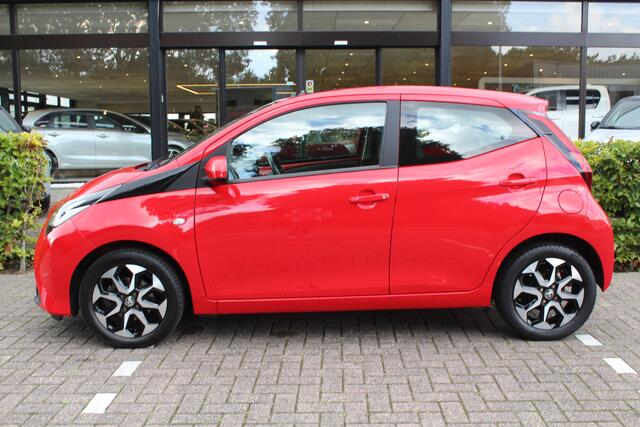 Toyota AYGO 1.0 VVT-i x-play | Rijklaar | Apple/Android | Airco | LMV | Bluetooth | Camera
